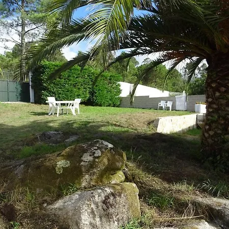 Acogedora Vivienda Con Jardin Andando A La Playa. Porto do Son