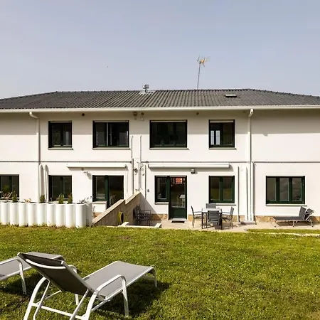 Apartmán Acogedora Vivienda Con Jardin Andando A La Playa.